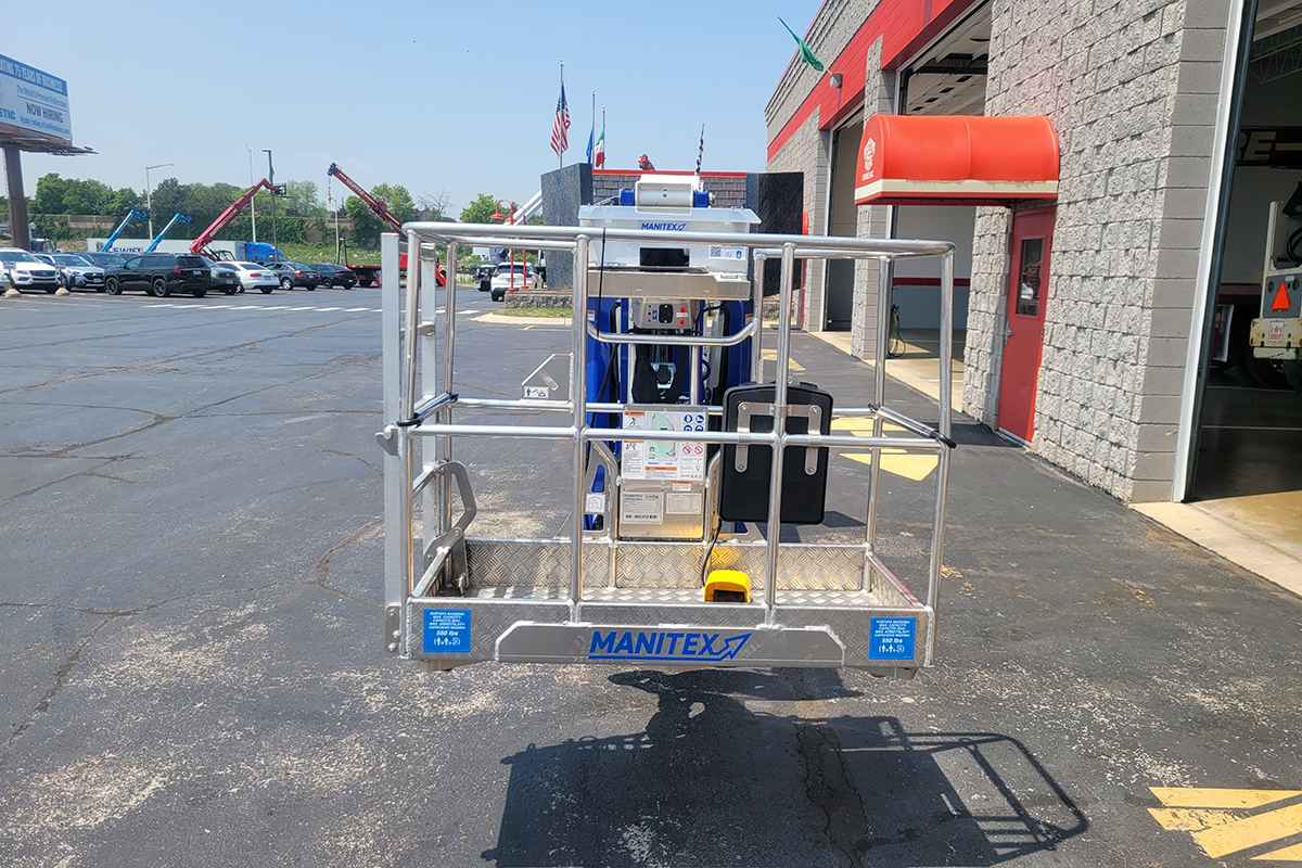 2023 AL68 Personnel Equipment for Sale or Rent in Milwaukee Wisconsin Crane Network image 12