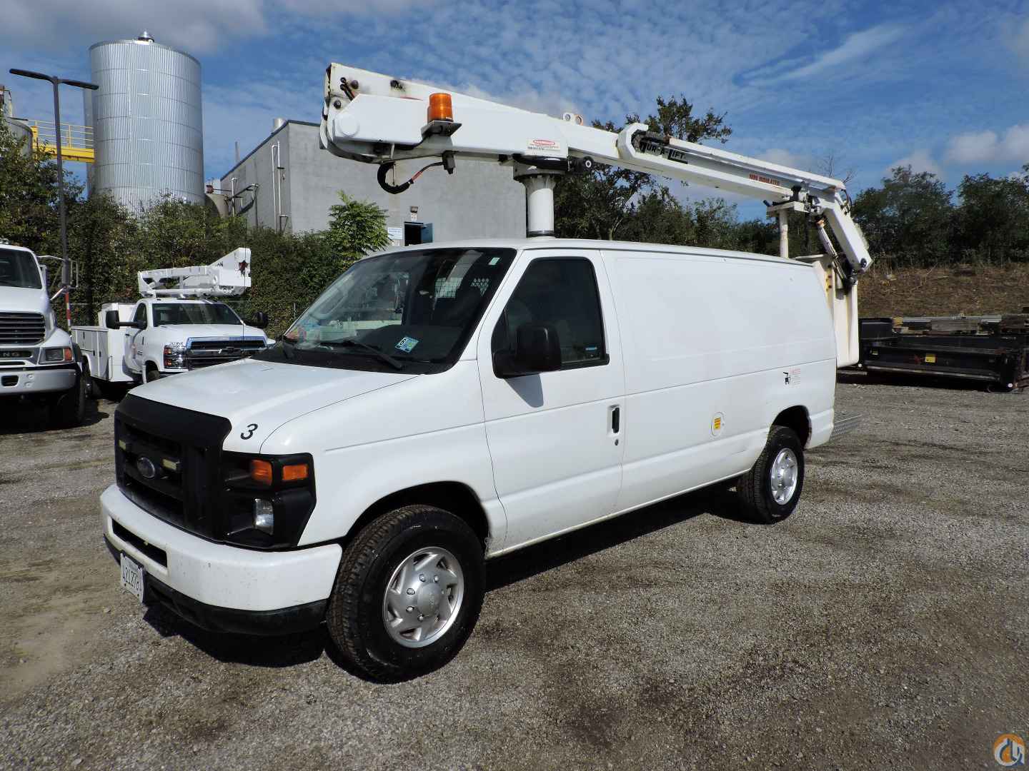 2012 DUR-A-LIFT DVS 29TS Bucket/Service Truck Crane for Sale in Hodgkins Illinois Crane Network image 0