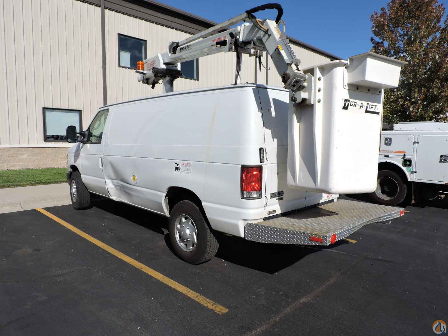 2014 DUR-A-LIFT DVS 29TS Bucket/Service Truck Crane for Sale in Hodgkins Illinois Crane Network image 3