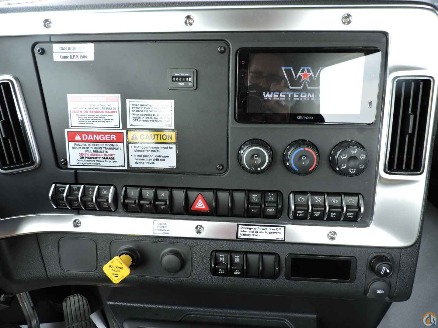 2026 National 14127A Boom Truck Crane for Sale in Hodgkins Illinois Crane Network image 9