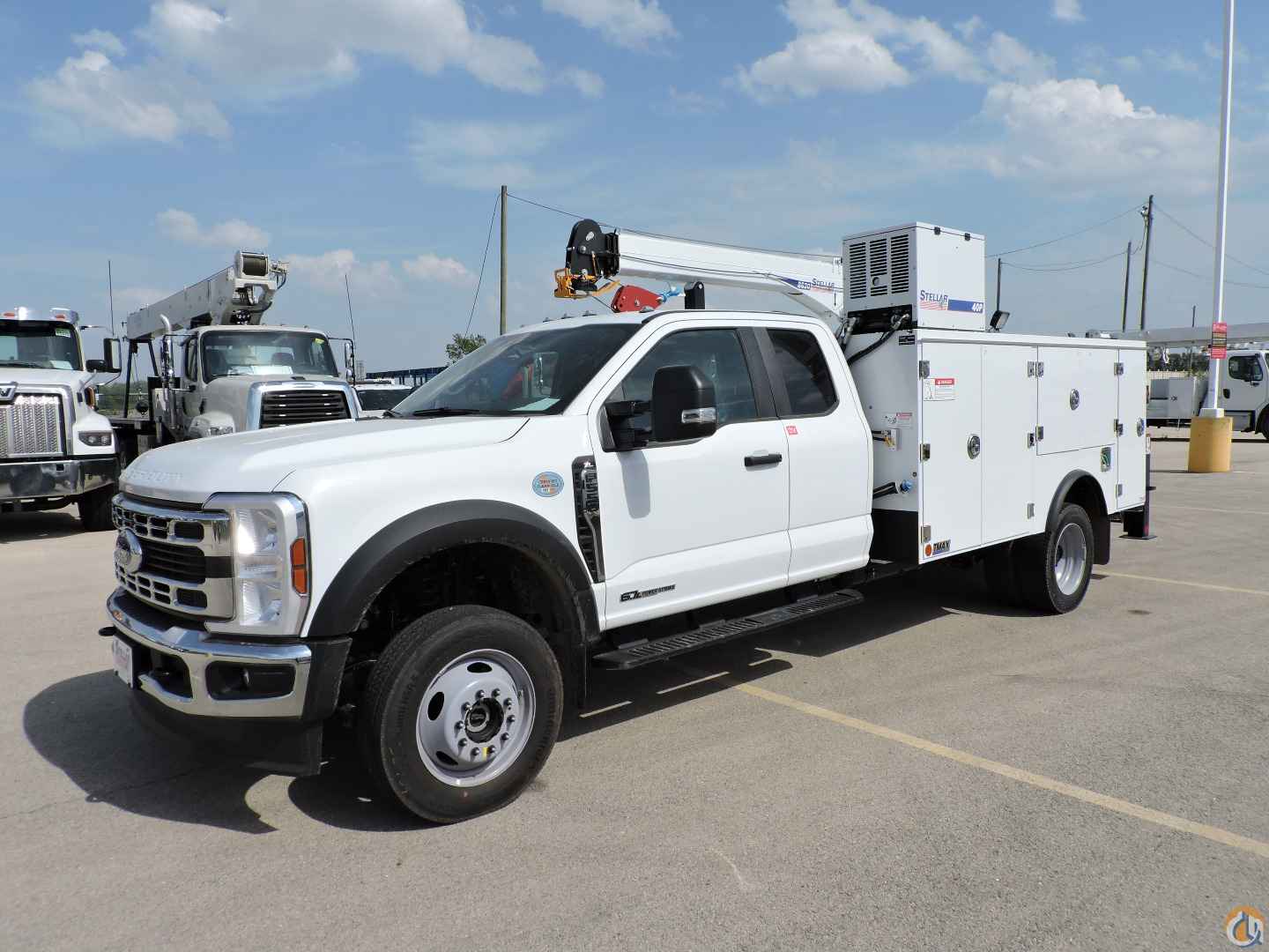 2025 Stellar 8630 Bucket/Service Truck Crane for Sale in Hodgkins Illinois Crane Network image 0