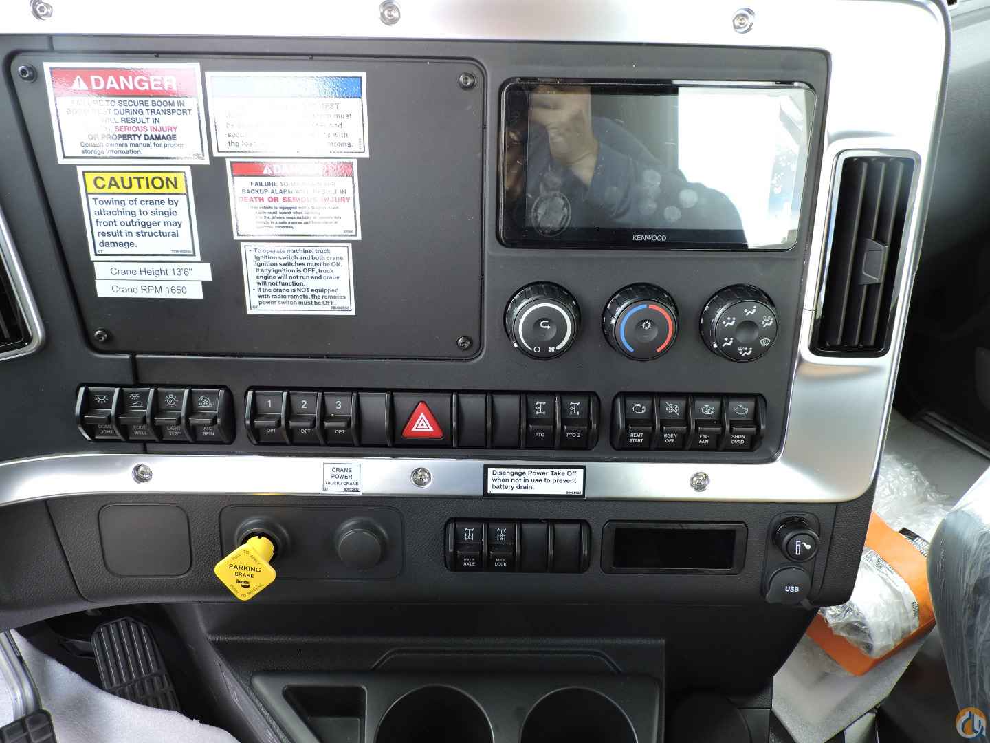 2026 National NBT30H-2 Boom Truck Crane for Sale in Hodgkins Illinois Crane Network image 10