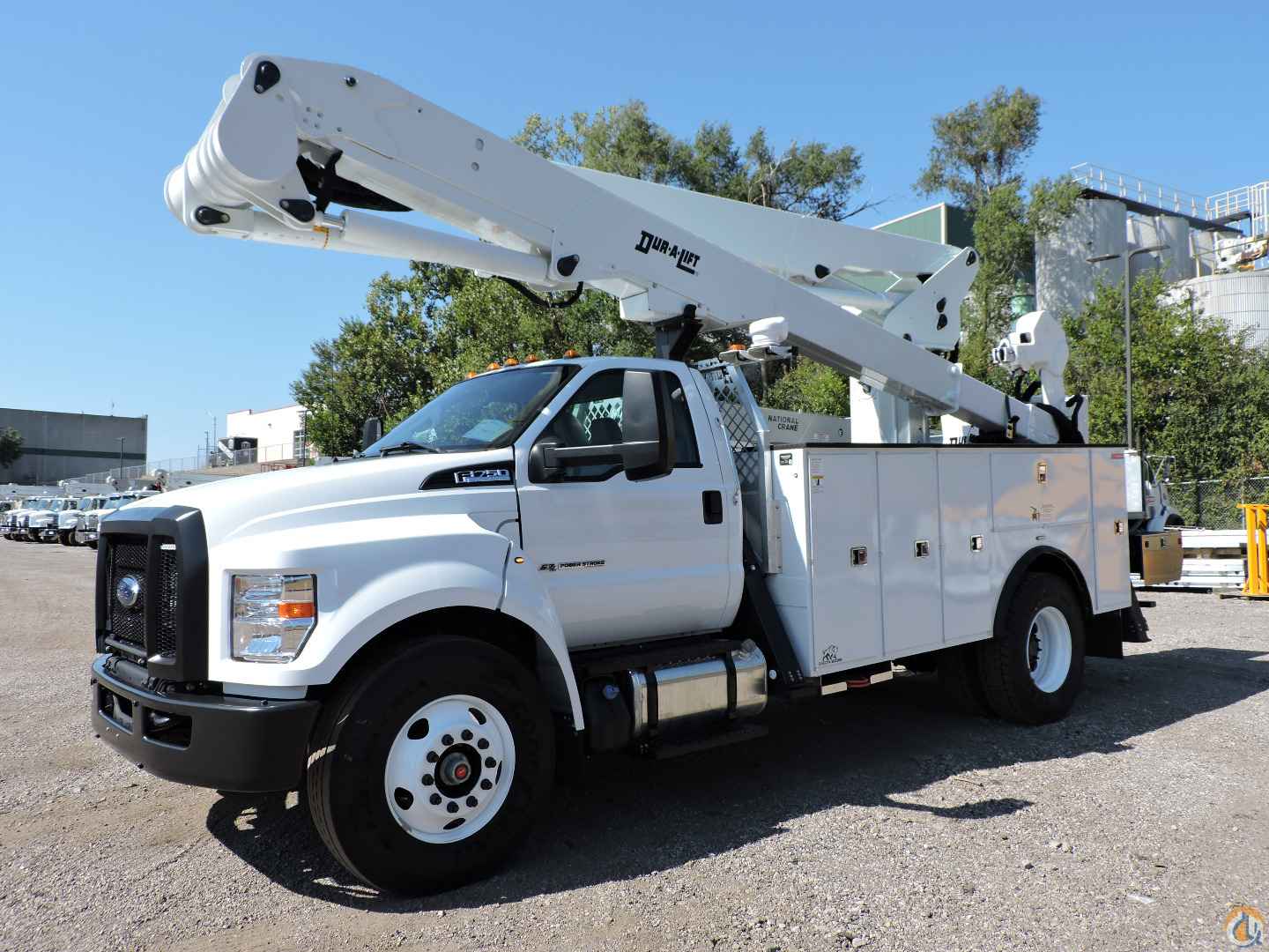 2025 DUR-A-LIFT DLT2-60DU Bucket/Service Truck Crane for Sale in Hodgkins Illinois Crane Network image 0