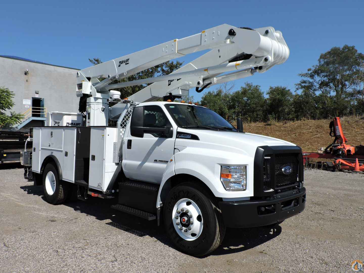2025 DUR-A-LIFT DLT2-60DU Bucket/Service Truck Crane for Sale in Hodgkins Illinois Crane Network image 1