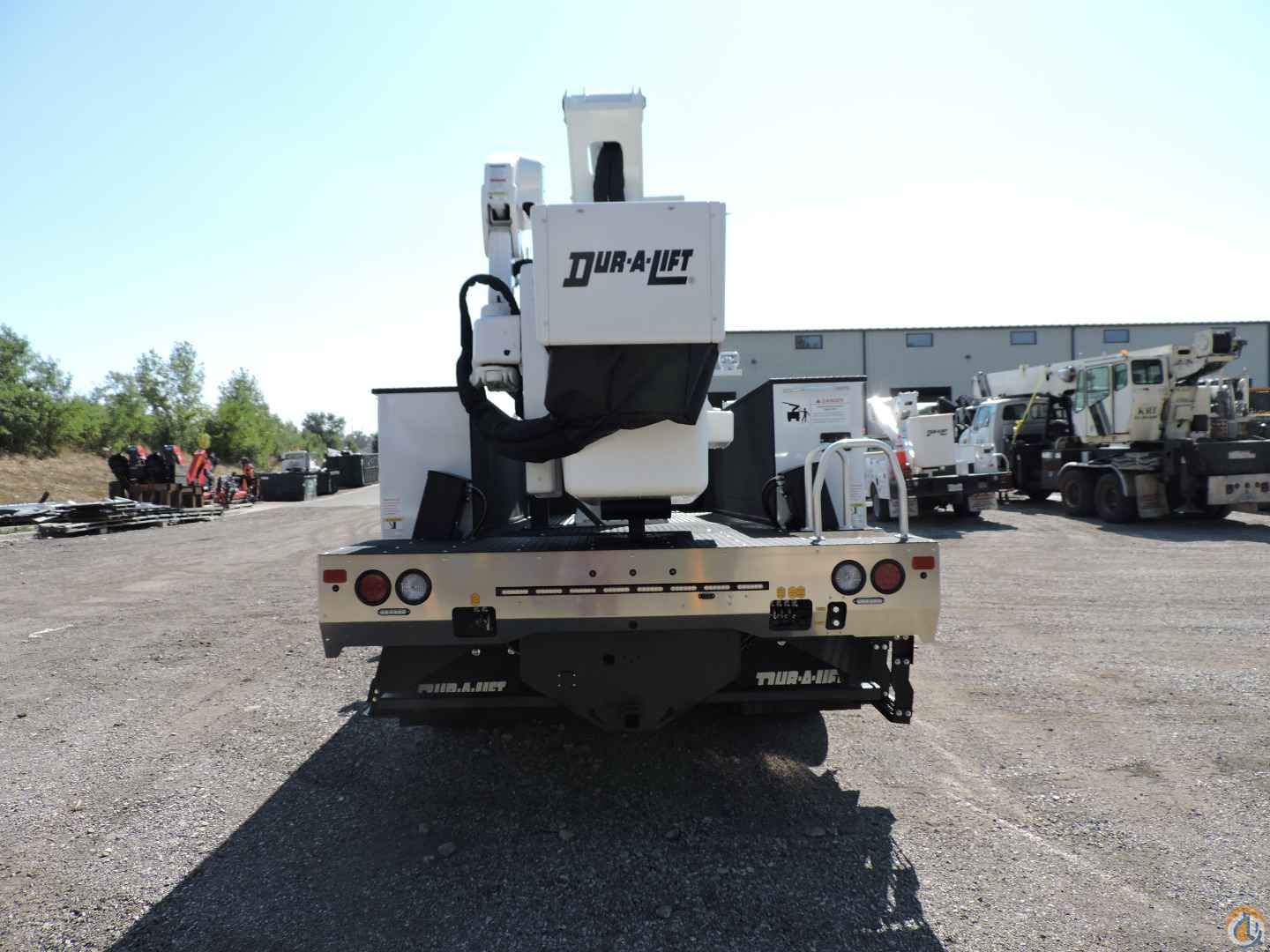 2025 DUR-A-LIFT DLT2-60DU Bucket/Service Truck Crane for Sale in Hodgkins Illinois Crane Network image 4
