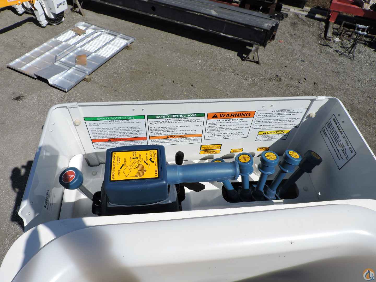 2025 DUR-A-LIFT DLT2-60DU Bucket/Service Truck Crane for Sale in Hodgkins Illinois Crane Network image 10