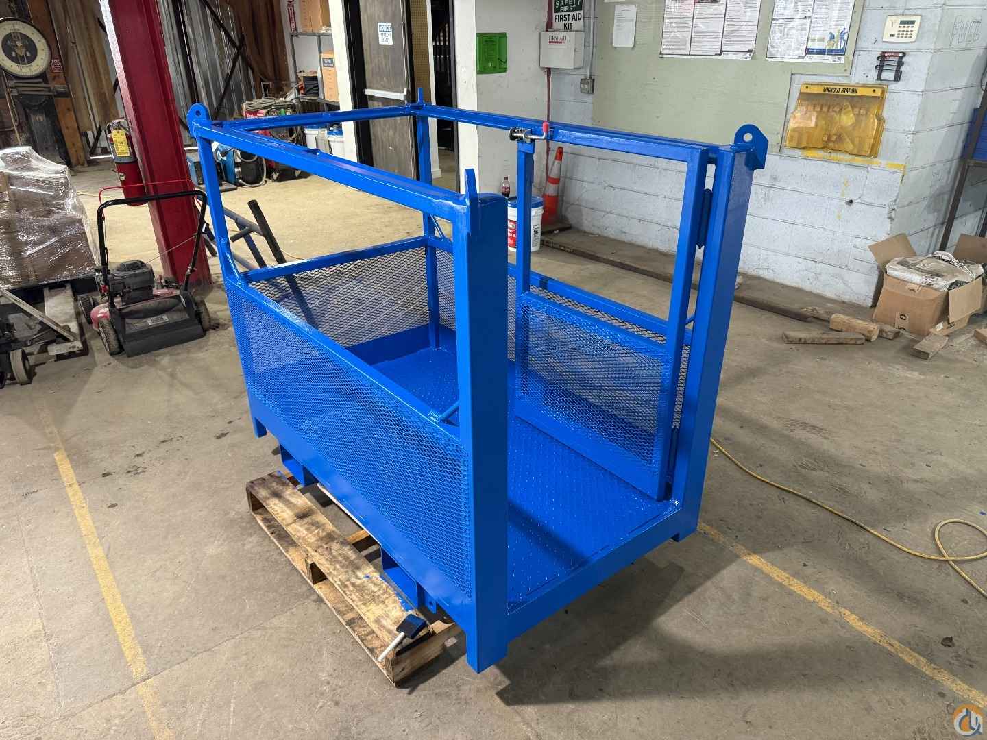 Crane Man Baskets Man Baskets Part for Sale in Chattanooga Tennessee Crane Network image 5