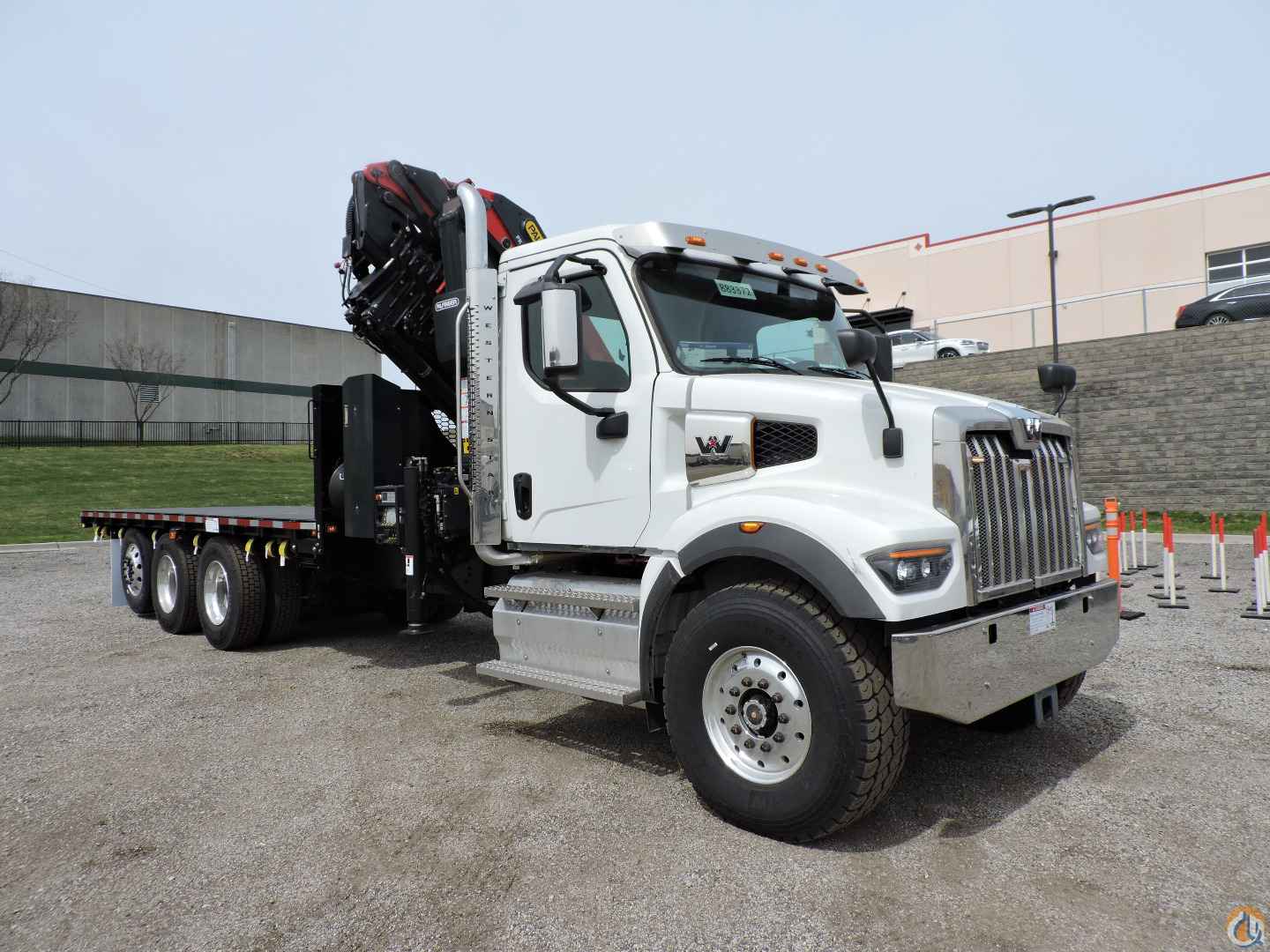 2025 Palfinger Mounted Knuckle Boom Crane for Sale in Hodgkins Illinois Crane Network image 1