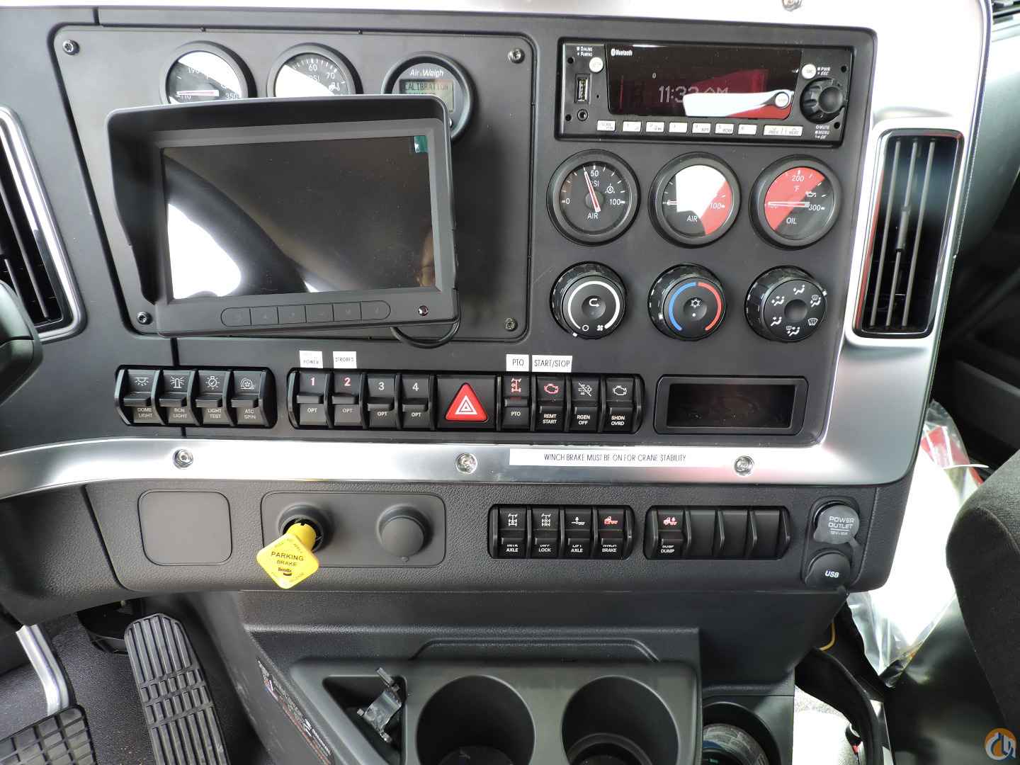 2025 Palfinger Mounted Knuckle Boom Crane for Sale in Hodgkins Illinois Crane Network image 11