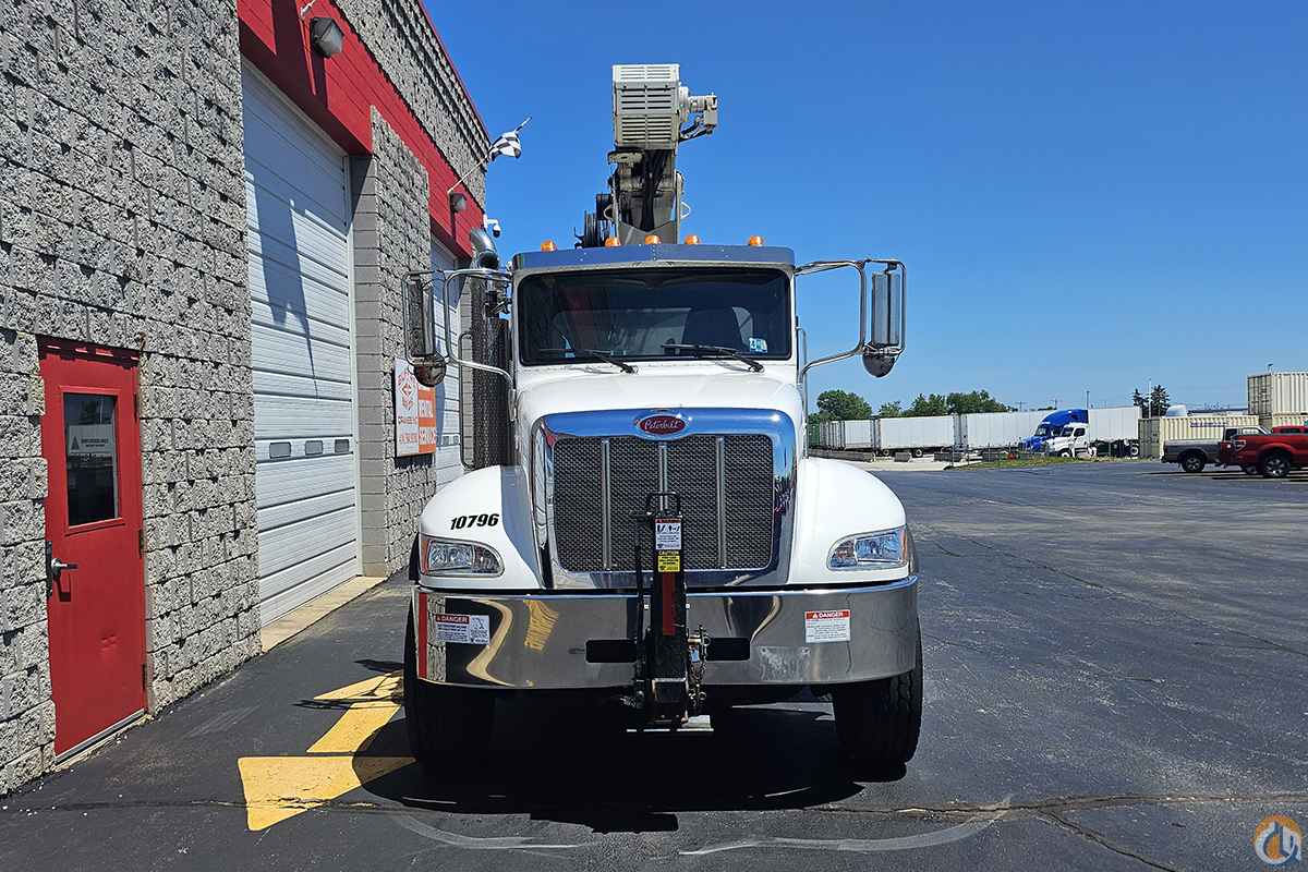 2018 National 8100D Boom Truck Crane (Sold) in Milwaukee Wisconsin Crane Network image 6