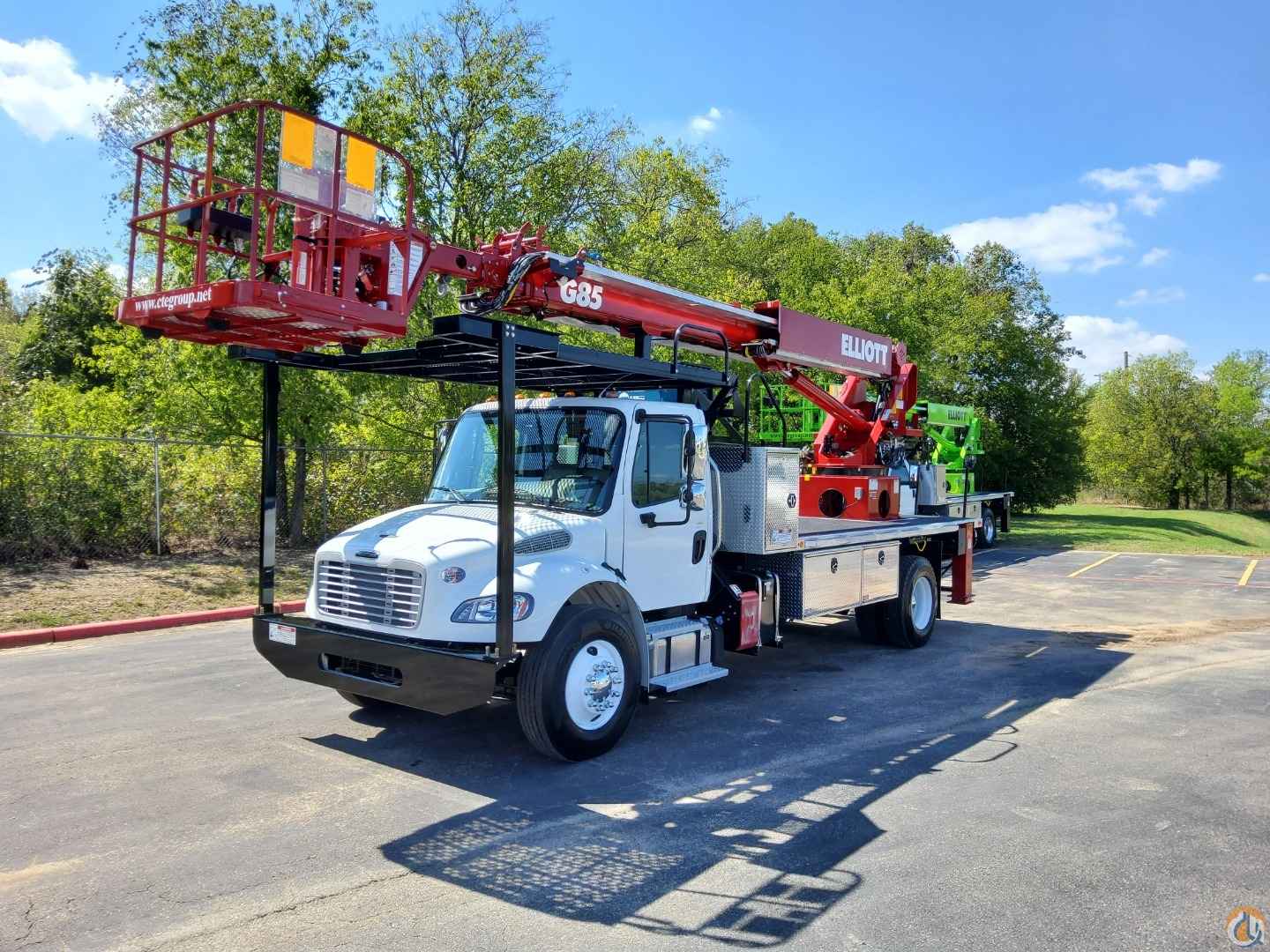 2024 Elliott G85R Bucket/Service Truck Crane (Sold) in Pflugerville Texas Crane Network image 1