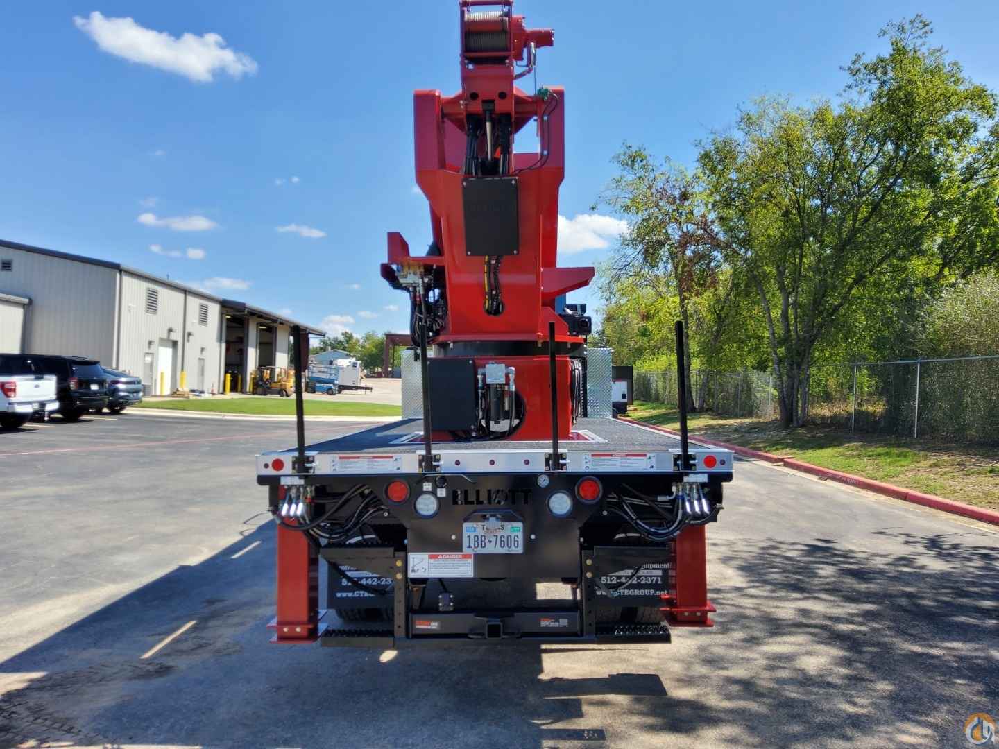 2024 Elliott G85R Bucket/Service Truck Crane (Sold) in Pflugerville Texas Crane Network image 7