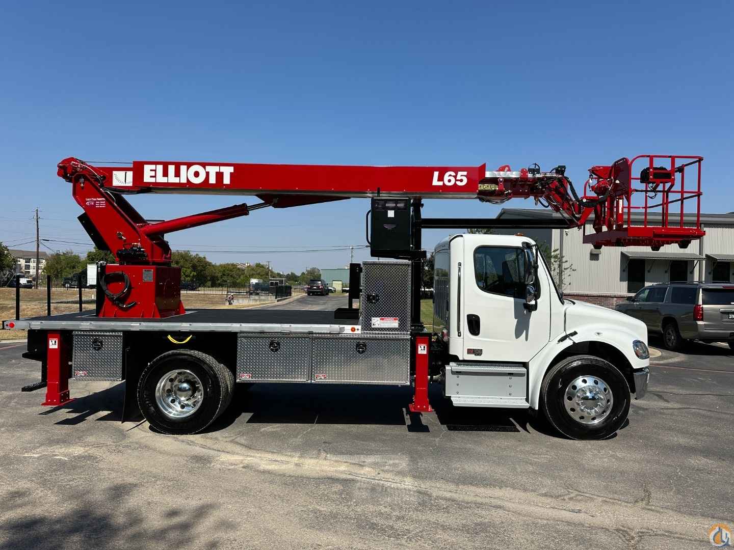 2024 Elliott L65R Bucket/Service Truck Crane (Sold) in Pflugerville Texas Crane Network image 1