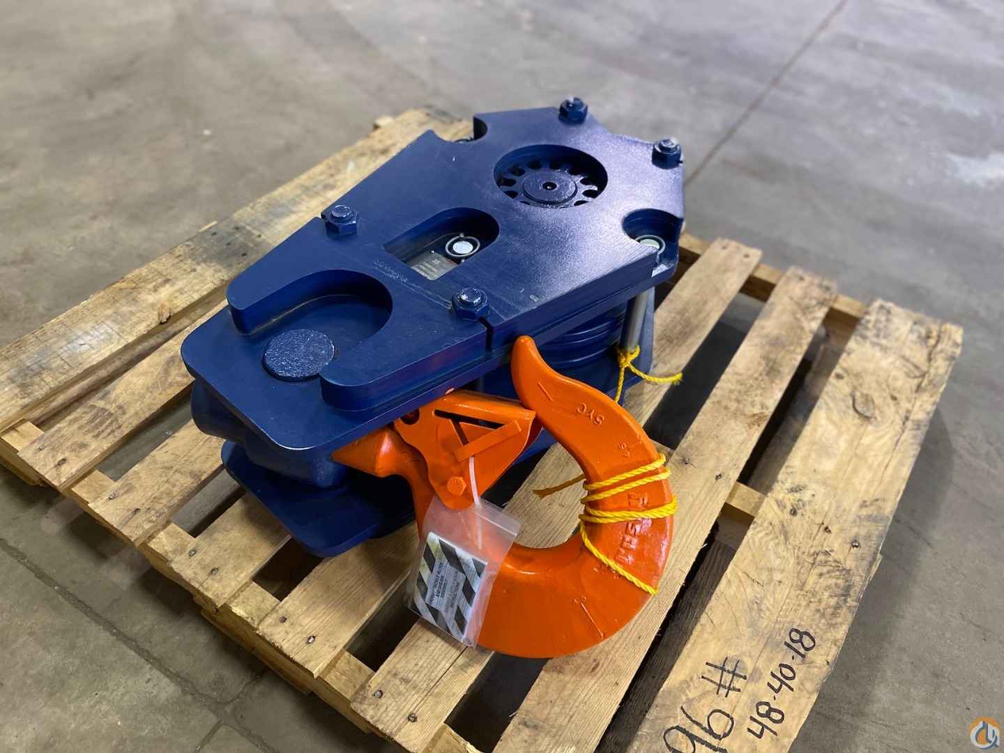 Sold 35 TON • 3 SHEAVE • 5/8 WR • 566 LBS. • MCKISSICK HOOK BLOCK Part ...