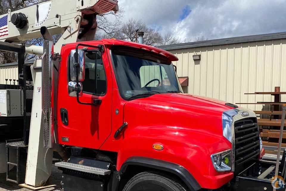 2019 National 8100D Boom Truck Crane (Sold) in Milwaukee Wisconsin Crane Network image 5