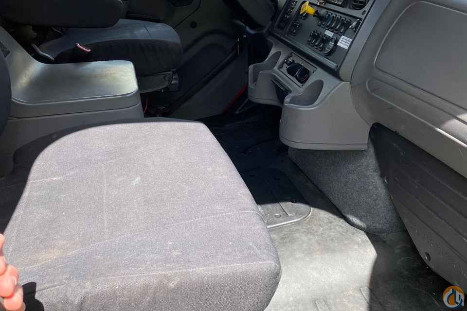 2019 National 8100D Boom Truck Crane (Sold) in Milwaukee Wisconsin Crane Network image 7