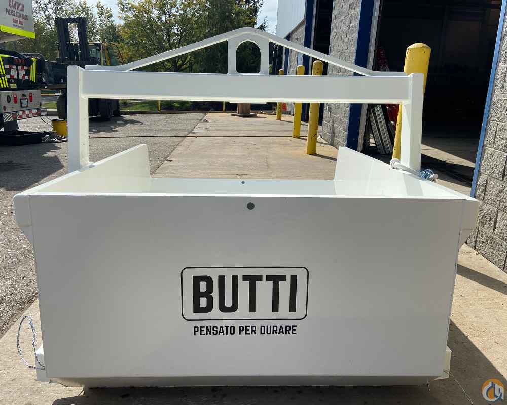 Self Dumping Bin (NEW!) -IN STOCK- Self-Dumping Bin Part for Sale in Solon Ohio Crane Network image 3