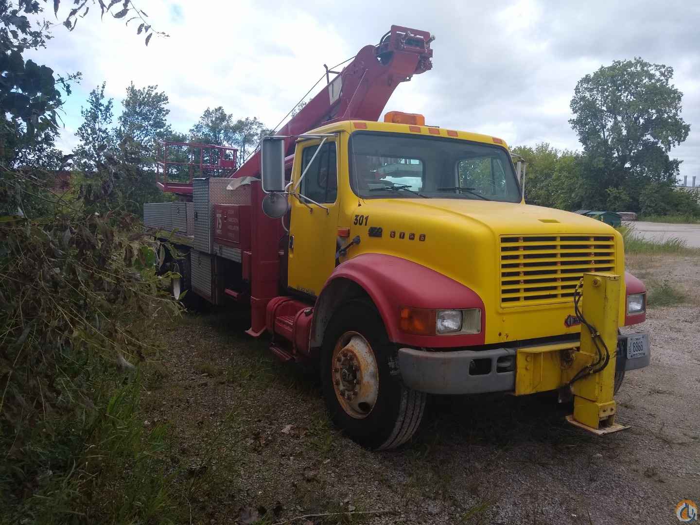 USED ELLIOT ECH - 3- 70 - H Aerial Man Lifts Crane (Sold) in Milwaukee Wisconsin Crane Network image 1