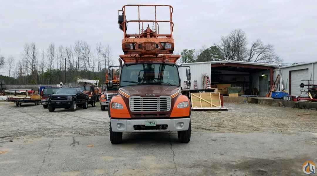 Elliott L60R Bucket/Service Truck Crane (Sold) in Morrow Georgia Crane Network image 3