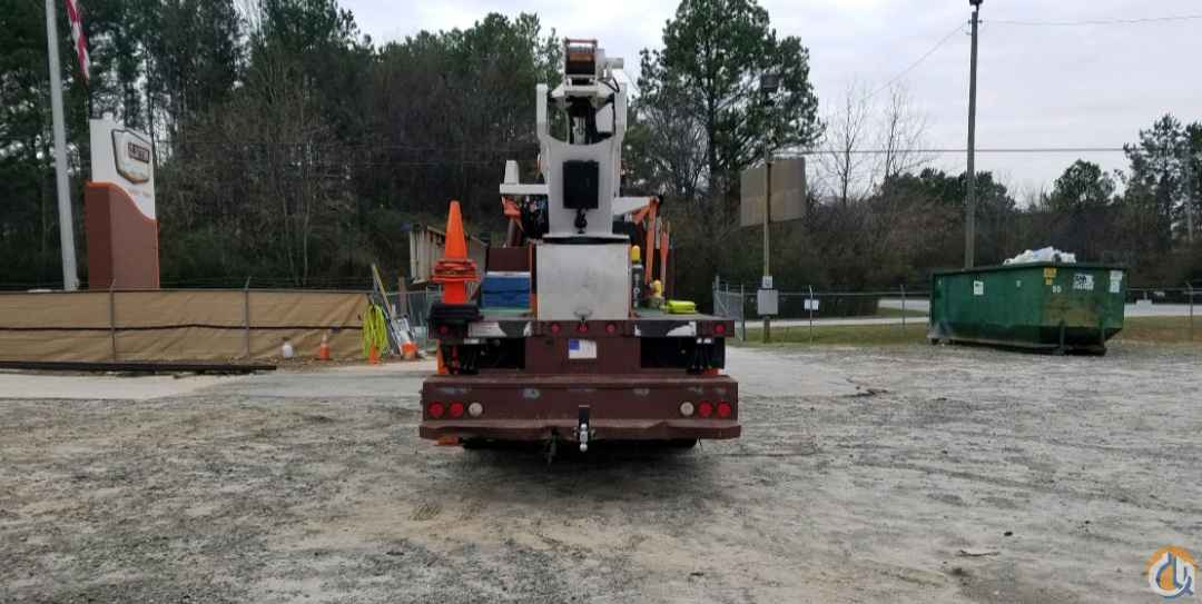 Elliott L60R Bucket/Service Truck Crane (Sold) in Morrow Georgia Crane Network image 2