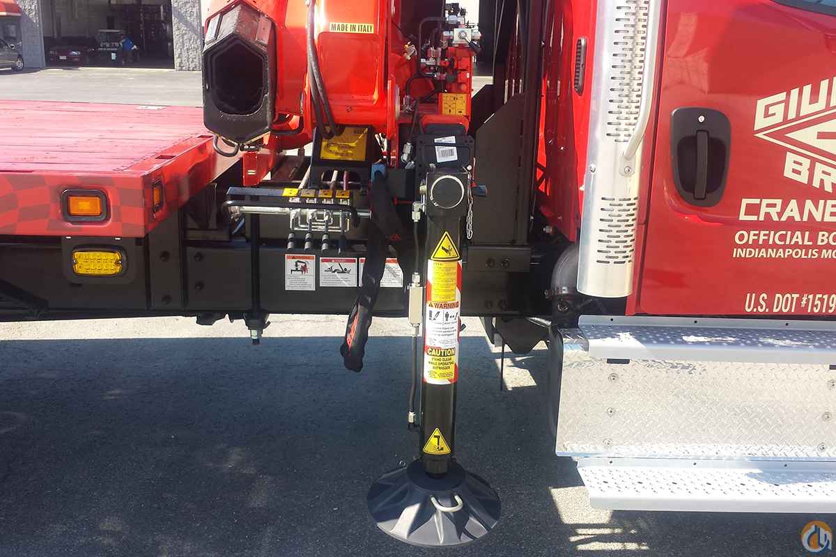 NEW FASSI F110A.0.23 Mounted Knuckle Boom Crane (Sold) in Milwaukee Wisconsin Crane Network image 10