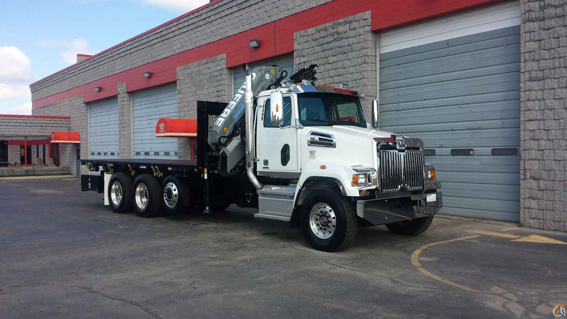 NEW MANITEX 38528 SP GOLD ARTICULATING CRANE Mounted Knuckle Boom Crane (Sold) in Milwaukee Wisconsin Crane Network image 3