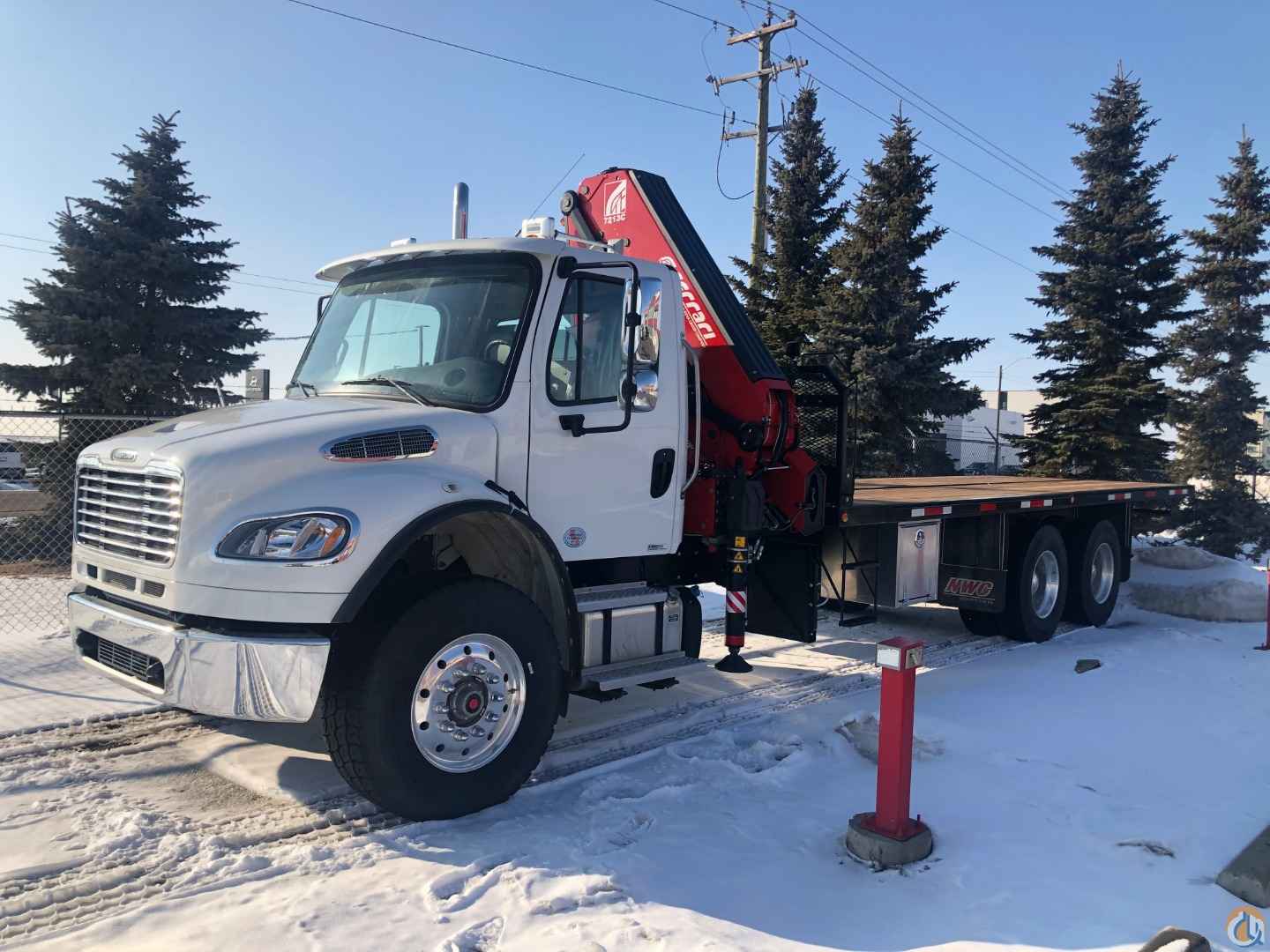 2020 Ferrari 7213CRA4 Knuckle Boom Deck Truck Mounted Knuckle Boom Crane (Sold) in Alberta Canada Crane Network image 2