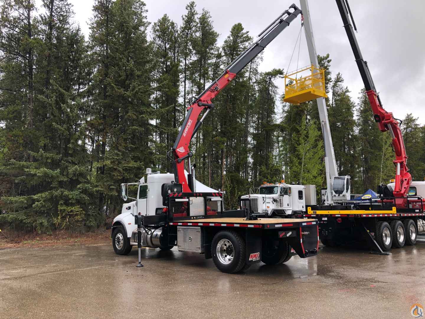 2020 Ferrari 13 Ton Knuckle Boom 13ft Deck Truck Mounted Knuckle Boom Crane (Sold) in Alberta Canada Crane Network image 2