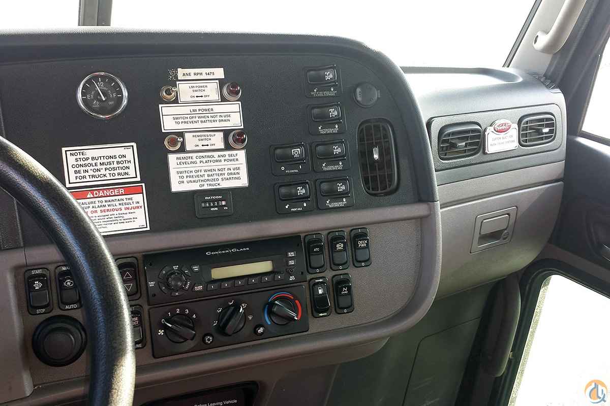 USED NATIONAL 14127H Boom Truck Crane (Sold) in Milwaukee Wisconsin Crane Network image 6