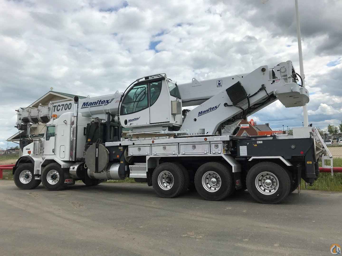REDUCED - LIKE NEW Boom Truck Crane (Sold) in Alberta Canada Crane Network image 0