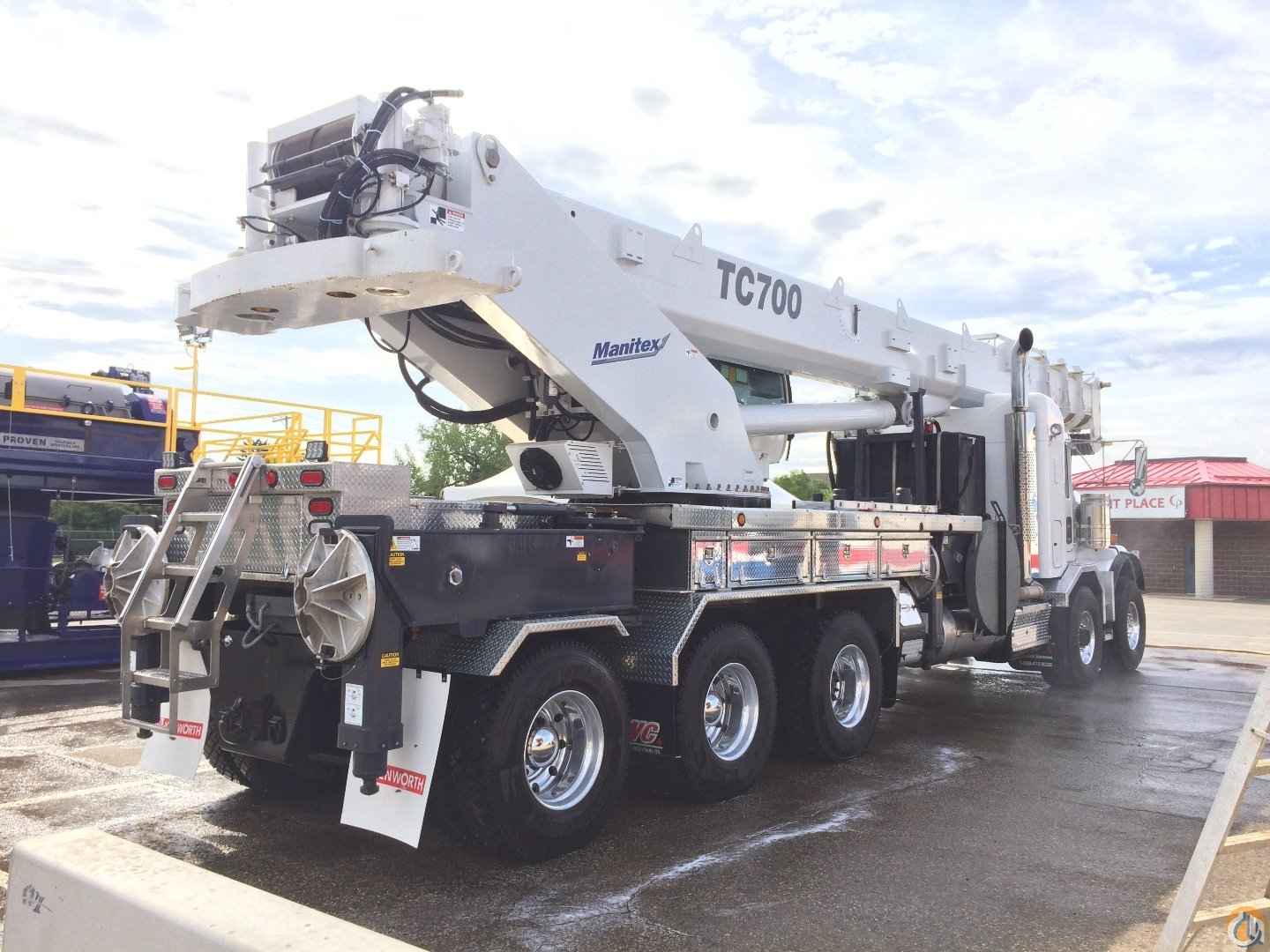 REDUCED - LIKE NEW Boom Truck Crane (Sold) in Alberta Canada Crane Network image 2