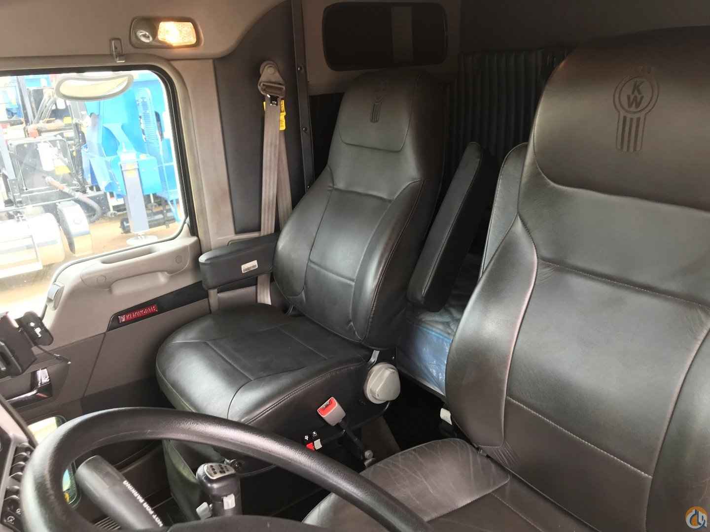 REDUCED - LIKE NEW Boom Truck Crane (Sold) in Alberta Canada Crane Network image 5