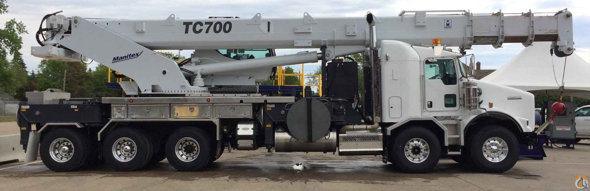 REDUCED - LIKE NEW Boom Truck Crane (Sold) in Alberta Canada Crane Network image 10