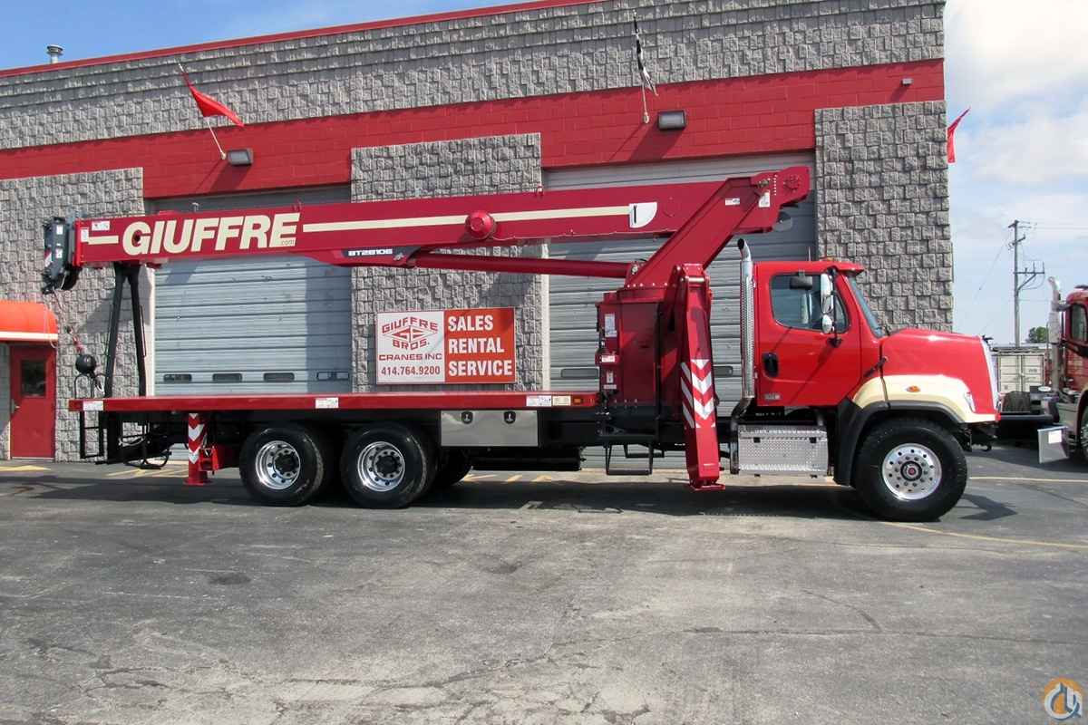 NEW TEREX BT28106 AT GIUFFRE BROS! Boom Truck Crane (Sold) in Milwaukee Wisconsin Crane Network image 8