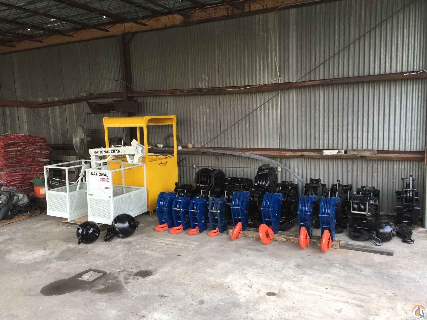 Hook blocks quick reeve new and used We have over 40 different new and like new takeoff hook blocks from 10 to over 130 tons instock in Florida. Call with your needs! These fit Terex, Grove, Linkbelt, National, Manitex, RO, Altec, Elliot a Hook Block Part for Sale in Fort Pierce Florida Crane Network image 1