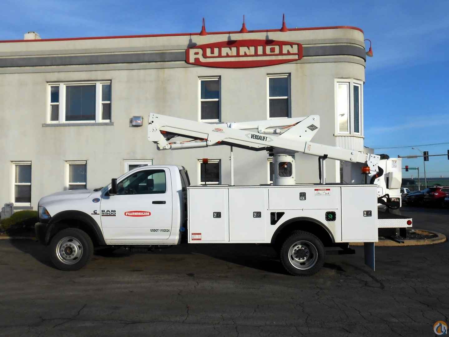 SST-40 EIH, 2017 Dodge 5500 4x4 diesel Bucket/Service Truck Crane (Sold) in Lyons Illinois Crane Network image 0