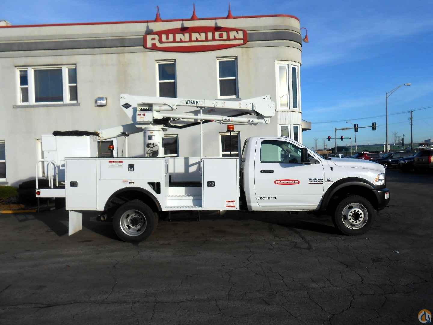 SST-40 EIH, 2017 Dodge 5500 4x4 diesel Bucket/Service Truck Crane (Sold) in Lyons Illinois Crane Network image 5