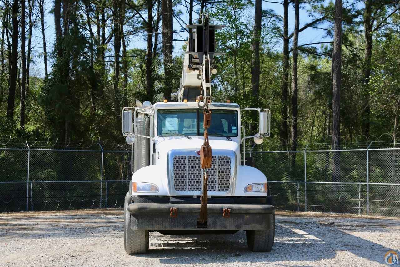 Used National 900A mounted to 2007 Peterbilt 340 chassis Boom Truck Crane (Sold) in Houston Texas Crane Network image 8