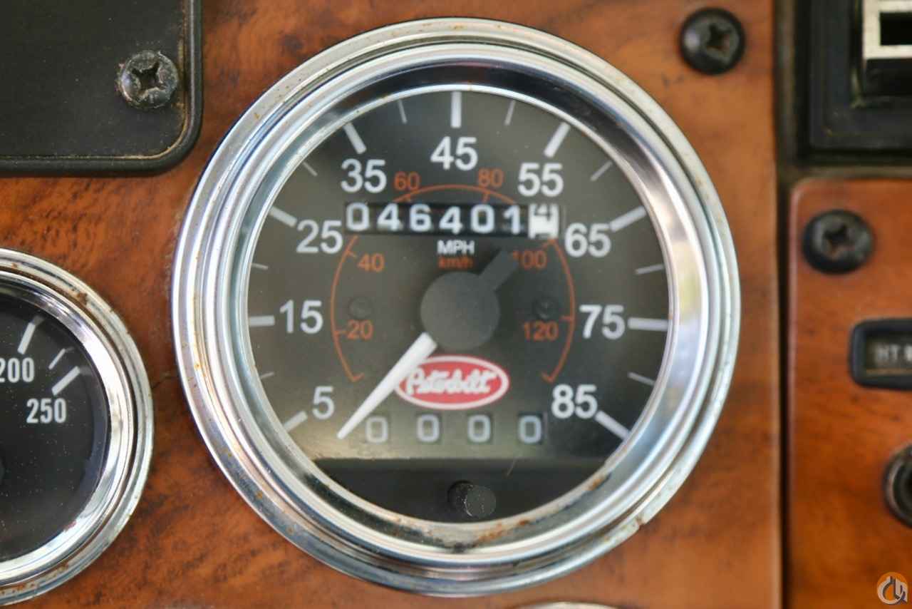 Used National 900A mounted to 2007 Peterbilt 340 chassis Boom Truck Crane (Sold) in Houston Texas Crane Network image 13