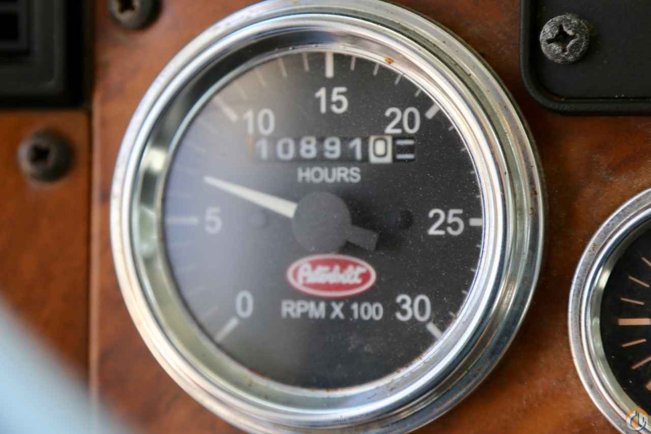 Used National 900A mounted to 2007 Peterbilt 340 chassis Boom Truck Crane (Sold) in Houston Texas Crane Network image 12