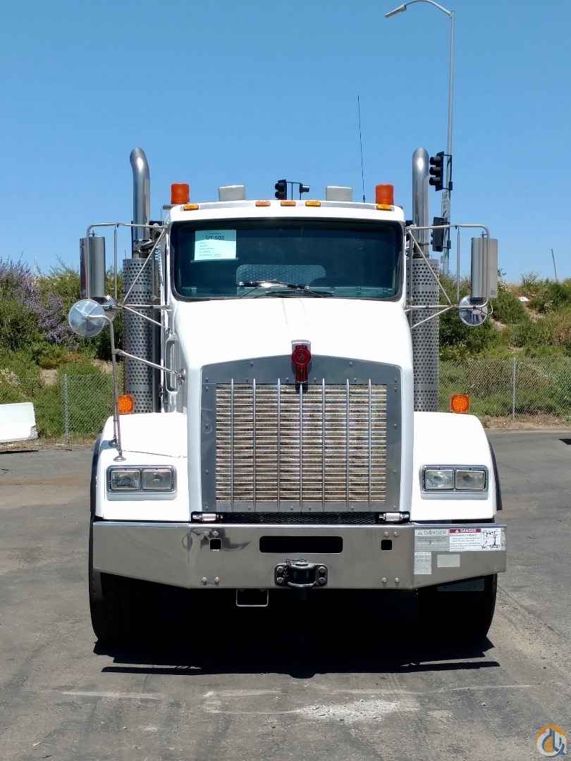 HIAB XS 288 EP-3 HiPro mounted to 2004 Kenworth T800 flatbed Mounted Knuckle Boom Crane (Sold) in San Marcos California Crane Network image 10