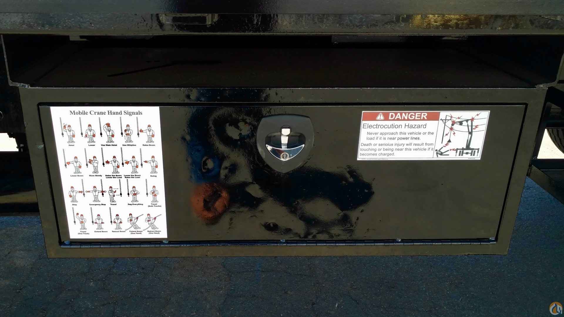 HIAB XS 288 EP-3 HiPro mounted to 2004 Kenworth T800 flatbed Mounted Knuckle Boom Crane (Sold) in San Marcos California Crane Network image 14