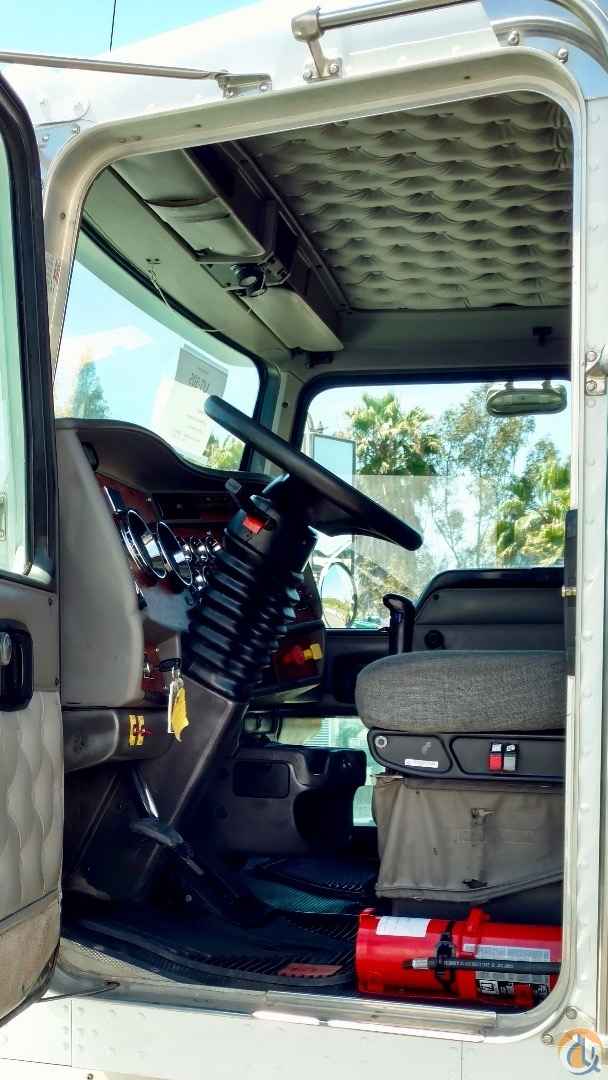 HIAB XS 288 EP-3 HiPro mounted to 2004 Kenworth T800 flatbed Mounted Knuckle Boom Crane (Sold) in San Marcos California Crane Network image 17