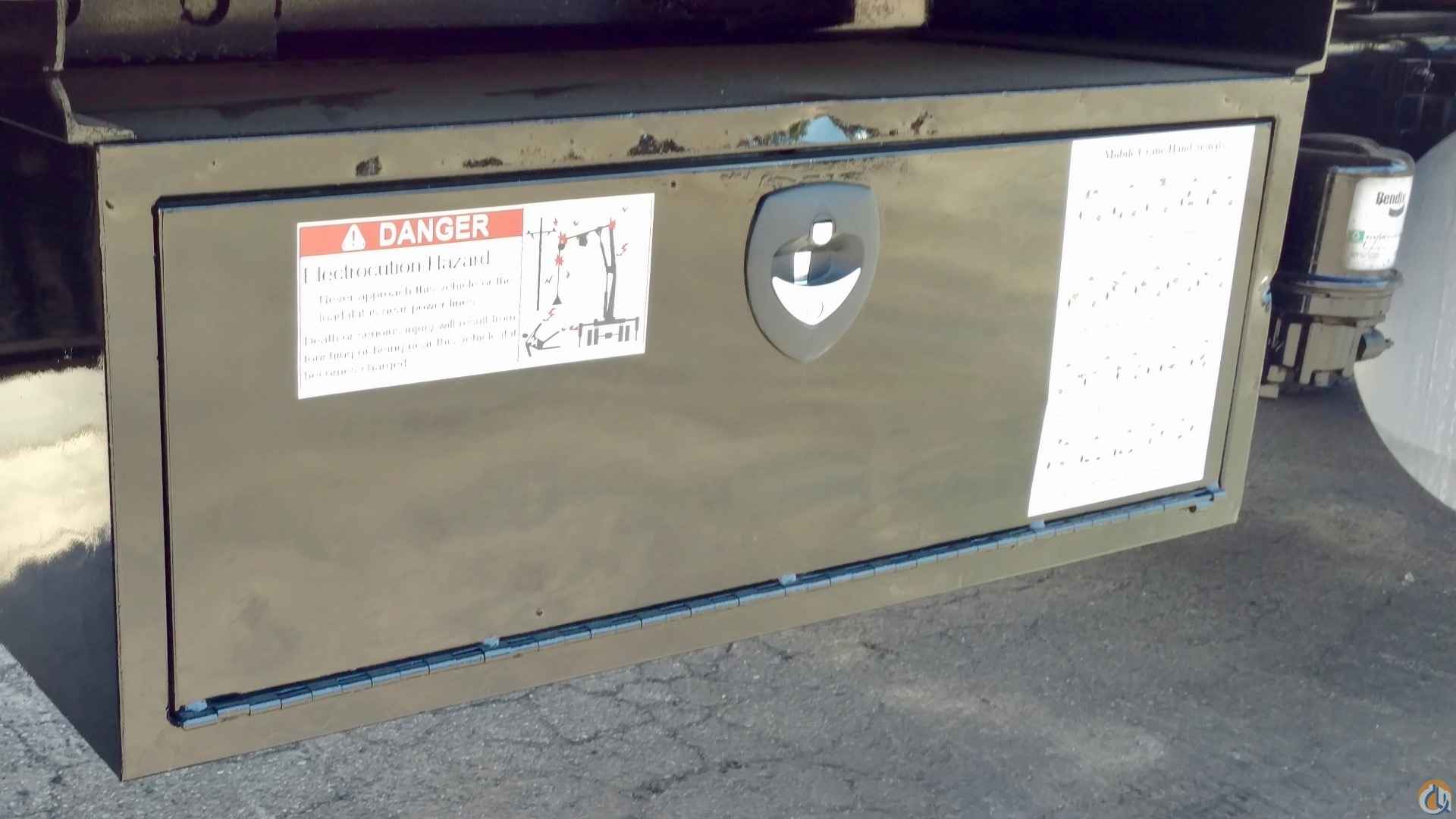 HIAB XS 288 EP-3 HiPro mounted to 2004 Kenworth T800 flatbed Mounted Knuckle Boom Crane (Sold) in San Marcos California Crane Network image 20