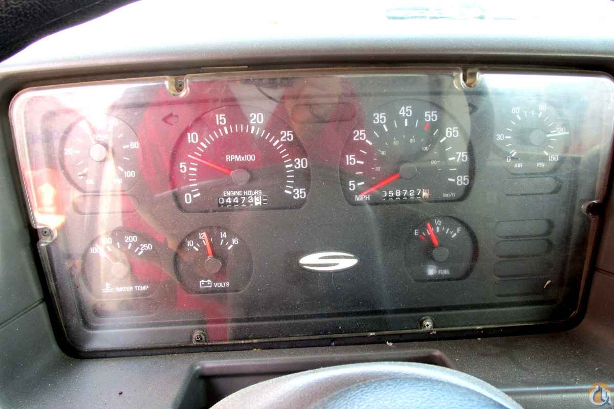 USED 23.5 TON GREAT CONDITION - ON 1999 STERLING TRUCK Boom Truck Crane (Sold) in Milwaukee Wisconsin Crane Network image 10