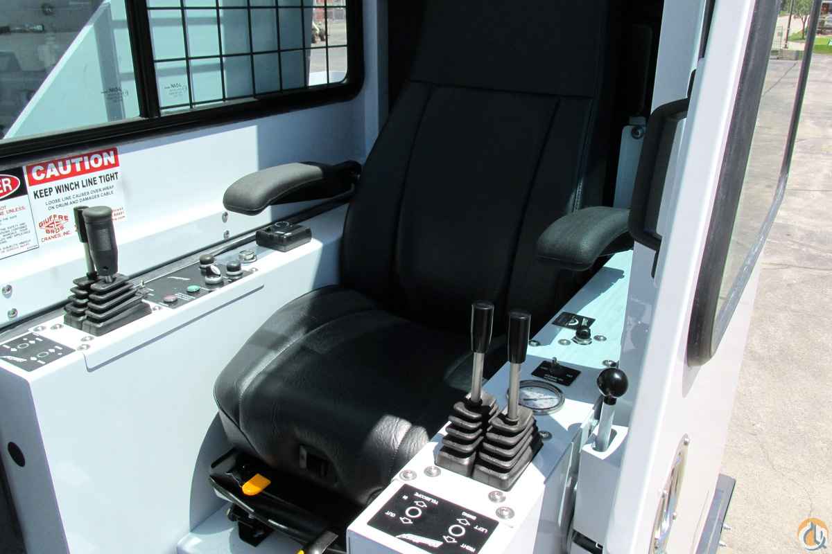 Brand new 30 Ton Manitex with swing cab on Kenworth 350HP truck!! Boom Truck Crane (Sold) in Salt Lake City Utah Crane Network image 2