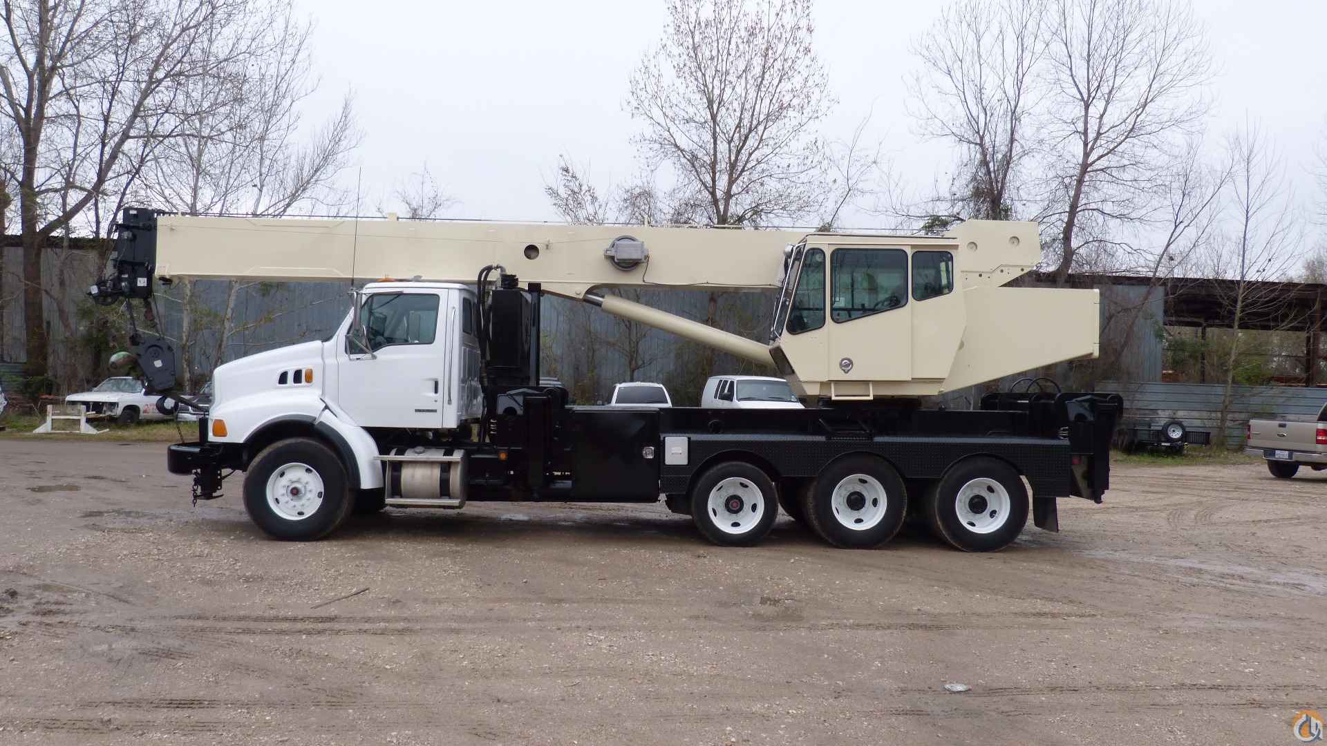 Used National 18127 40-Ton Boom Truck installed on 2005 Sterling LT 9513 Boom Truck Crane (Sold) in Houston Texas Crane Network image 5