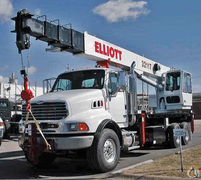 30105 Boom Truck Crane (Sold) in Wyoming Crane Network image 1