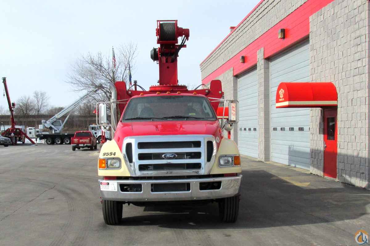 19 TON MANITEX 1970C ON FORD F750 TRUCK. 70 FOOT BOOM, 80 FT TIP HEIGHT! Boom Truck Crane (Sold) in Milwaukee Wisconsin Crane Network image 5