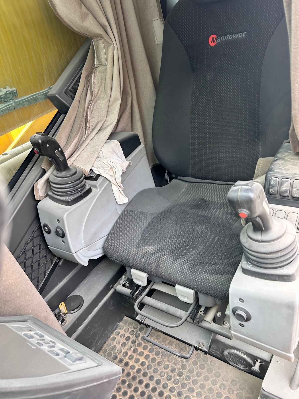 2021 Grove GMK3060L All Terrain Crane for Sale in Dubai United Arab Emirates Crane Network image 7